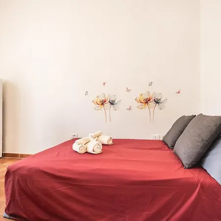 Vintage Sea Apartment